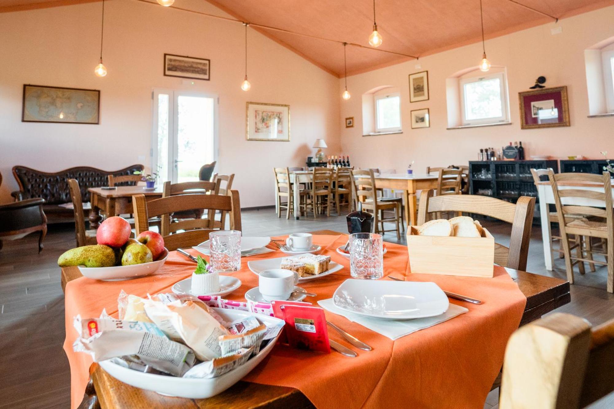 Agriturismo Bio Podere 109 - Wine&Food ألبيريزي المظهر الخارجي الصورة